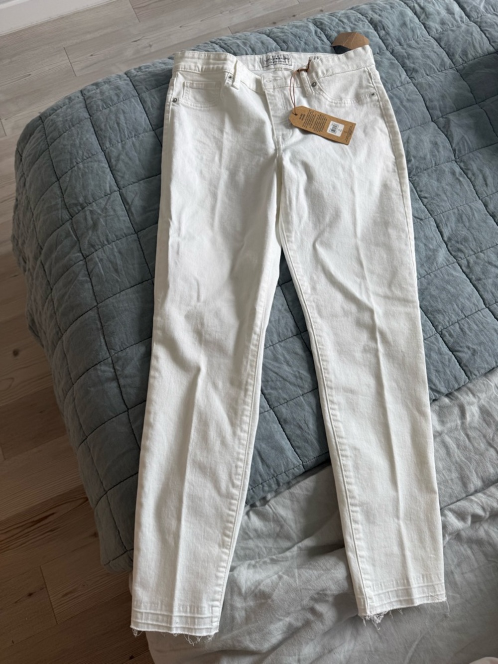 Lucky Brand White Ava Crop Jeans
